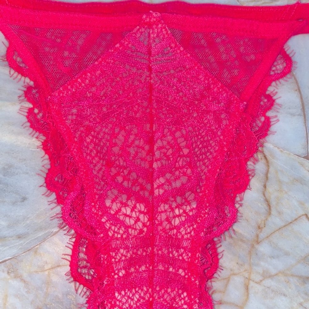 Rare Small Victoria Secret Itsy Brazilian‎ Panty Lace